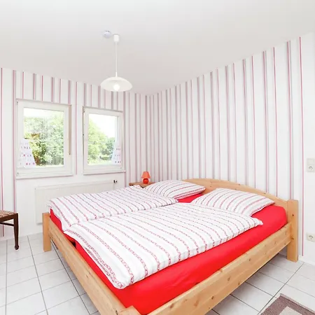 In Mit Terrasse Дом отдыха Densberg