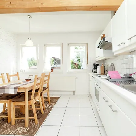 In Mit Terrasse Nyaraló Densberg