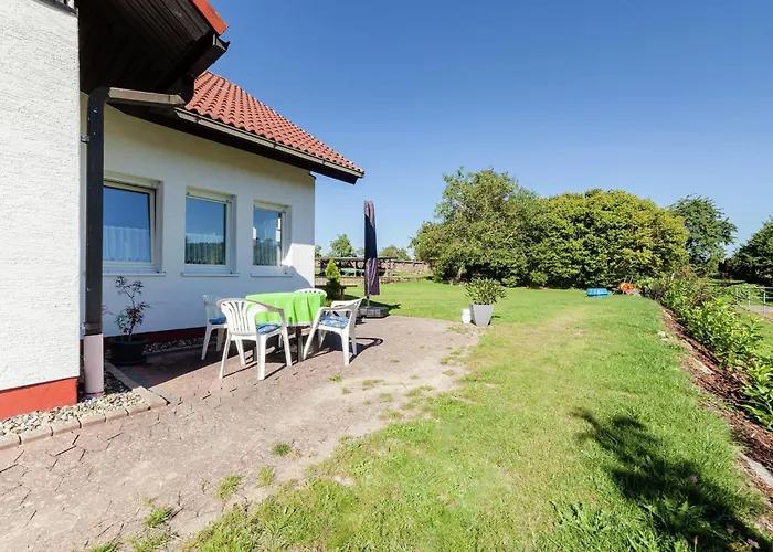 In Mit Terrasse Holiday home